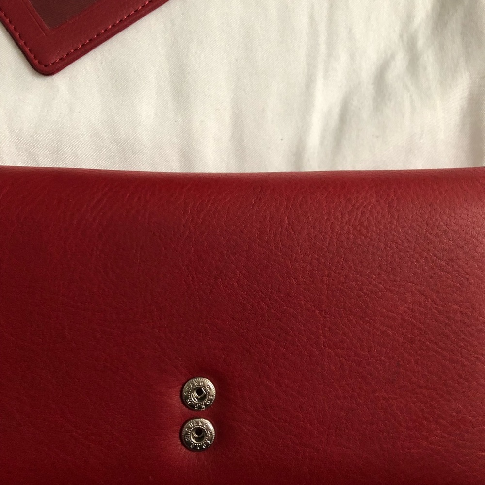Red Wallet - Picture 7 of 7